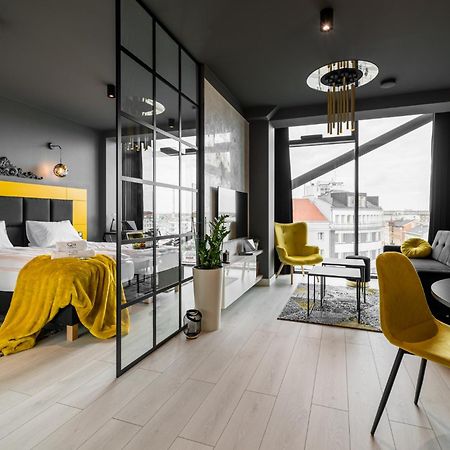 Q18 Aparthotel ビィドゴシュチュ エクステリア 写真