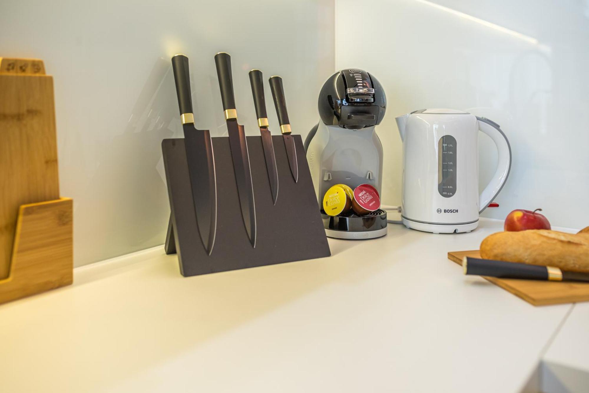 Q18 Aparthotel ビィドゴシュチュ エクステリア 写真